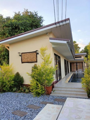 Saendee Pool Villa